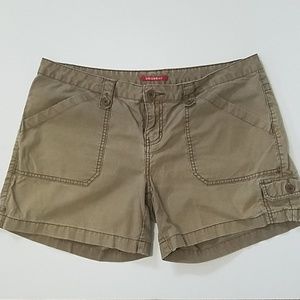 UNIONBAY Khaki Cargo Shorts - Size 15